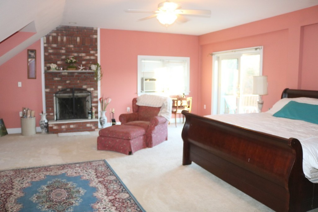 188 Whalom Road Lunenburg, MA 01462 - Photo 17 of 30 Gallery Image 17