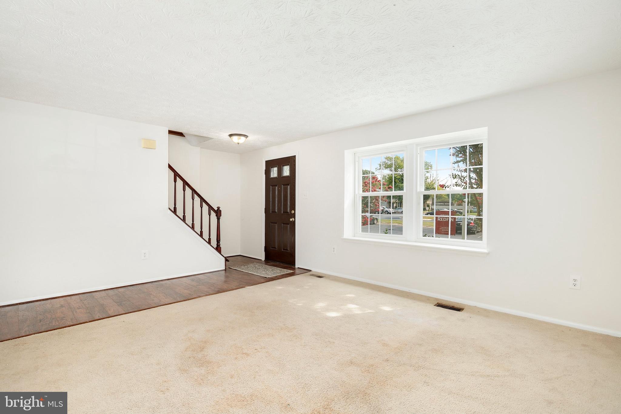 1404 Farmcrest Way Silver Spring, MD 20905 - Photo 2 of 22 Gallery Image 2