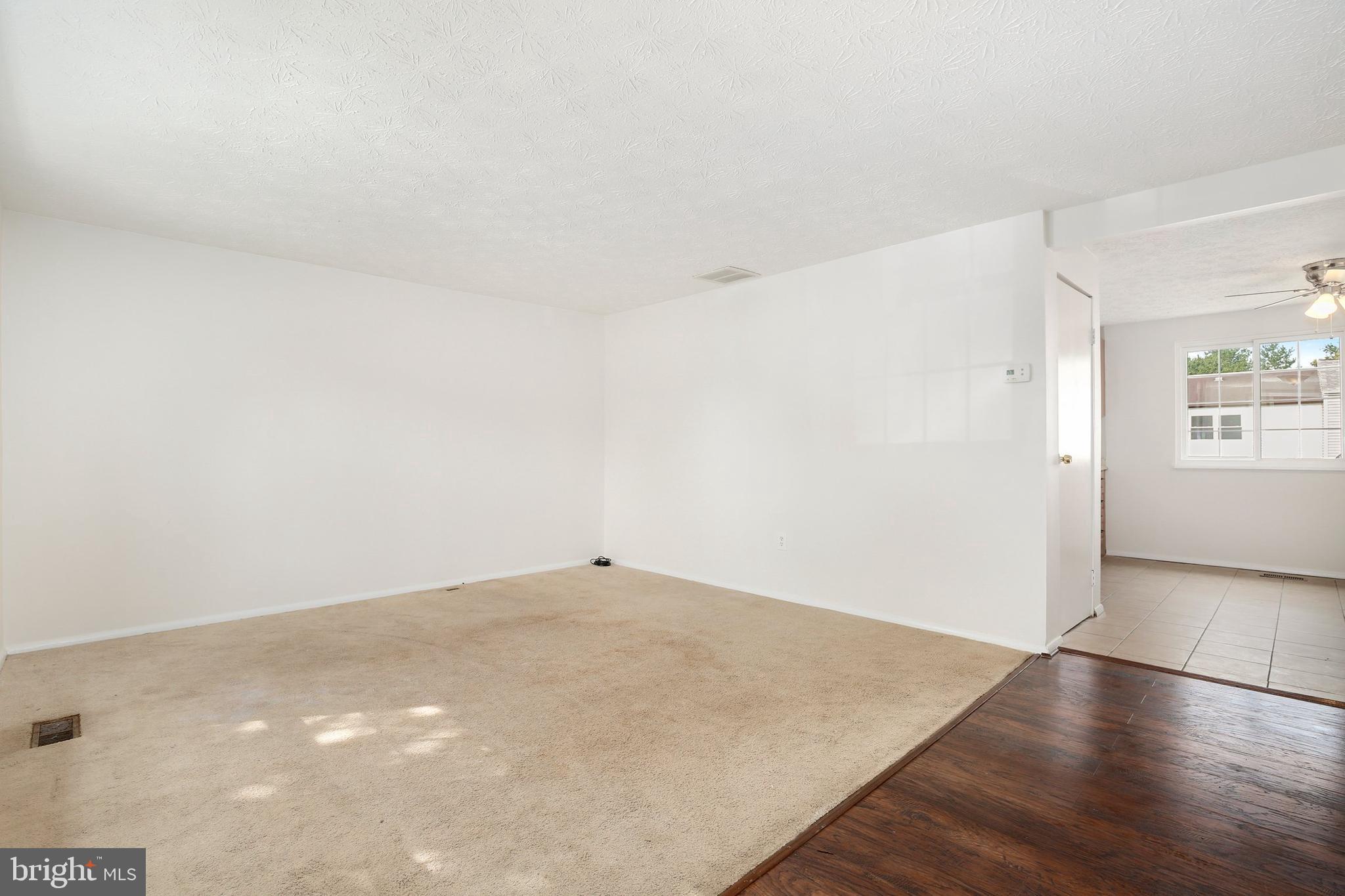 1404 Farmcrest Way Silver Spring, MD 20905 - Photo 4 of 22 Gallery Image 4