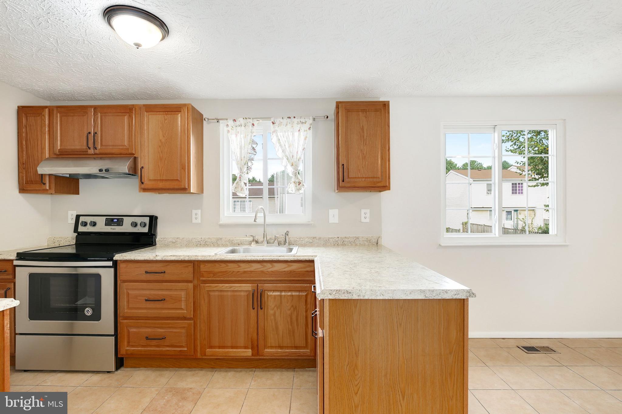1404 Farmcrest Way Silver Spring, MD 20905 - Photo 7 of 22 Gallery Image 7