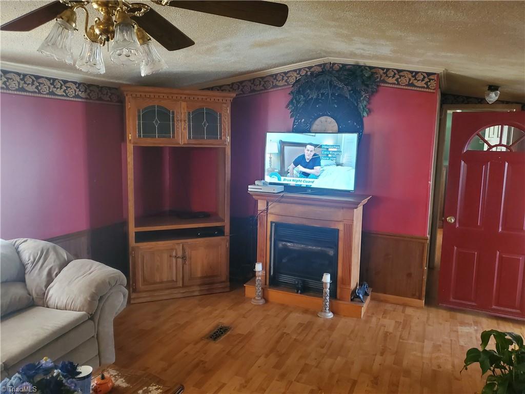 145 Splendor Lane Mount Airy, NC 27030 - Photo 8 of 18 Gallery Image 8