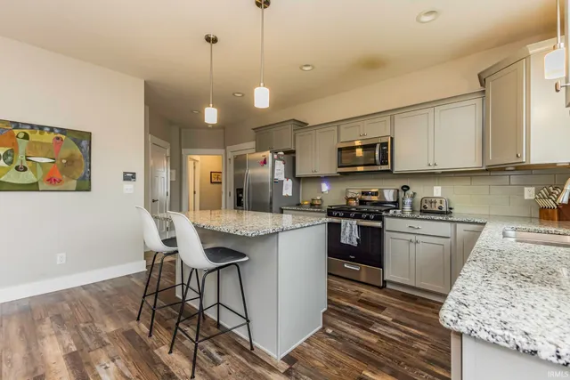 $320,000 | 4208 West Thornwood Lane, Muncie, IN 47304