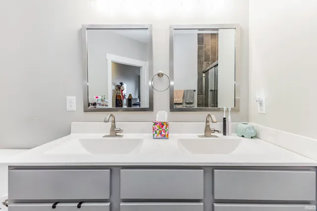 $320,000 | 4208 West Thornwood Lane, Muncie, IN 47304