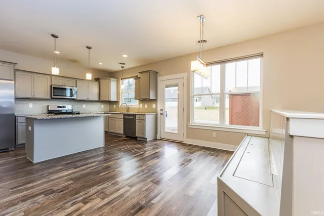 $320,000 | 4208 West Thornwood Lane, Muncie, IN 47304