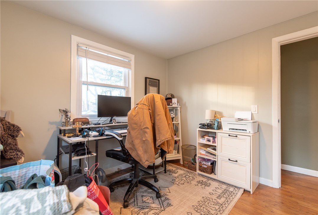 91 Windsor Park Drive Coventry, RI 02816 - Photo 14 of 31