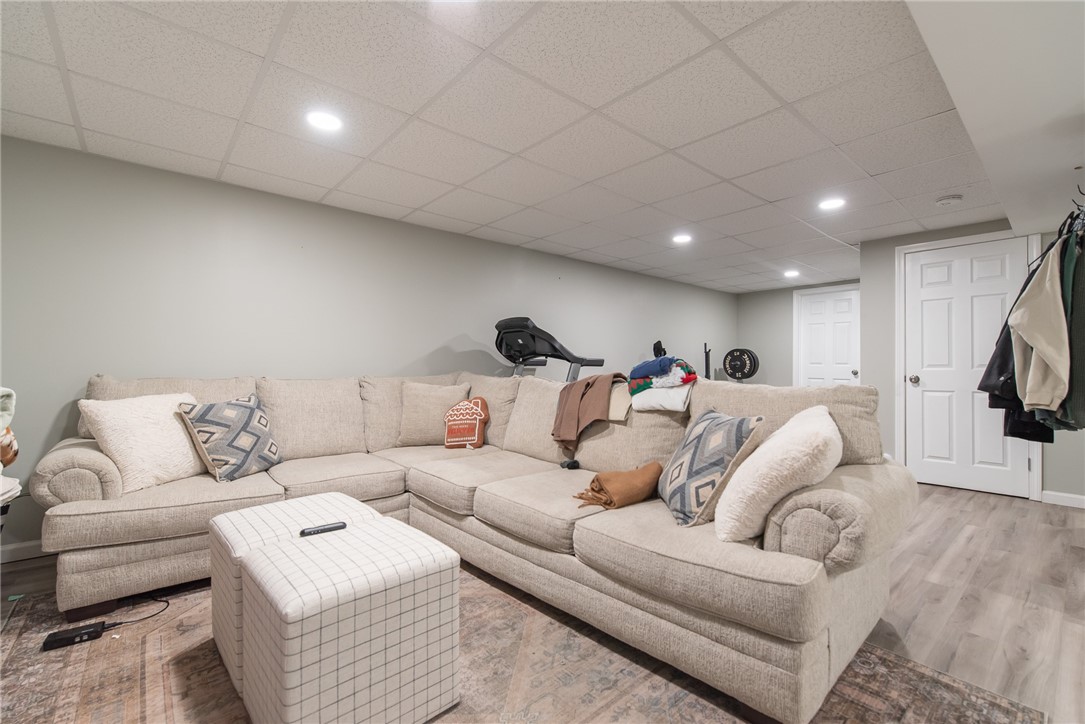 91 Windsor Park Drive Coventry, RI 02816 - Photo 21 of 31