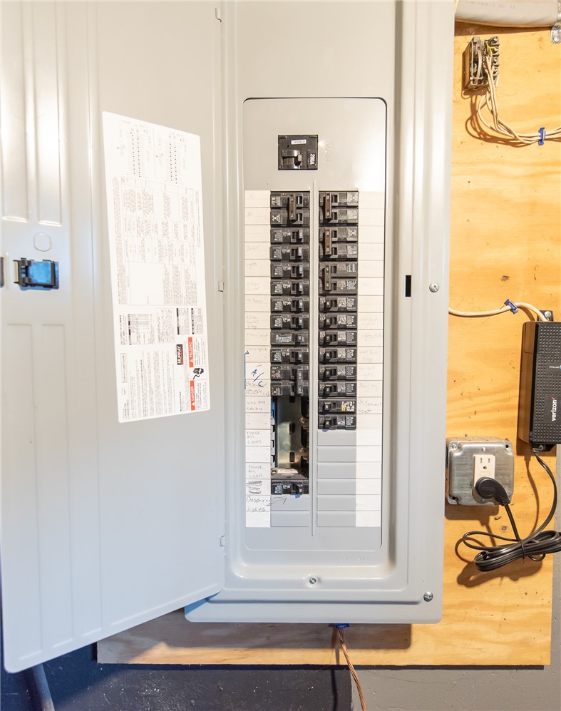 91 Windsor Park Drive Coventry, RI 02816 - Photo 24 of 31