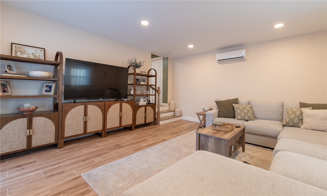 91 Windsor Park Drive Coventry, RI 02816 - Photo 10 of 31