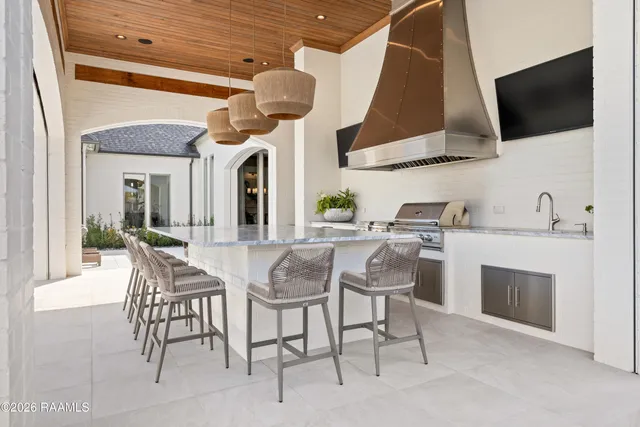 $3,650,000 | 101 Rio Ridge Road, Lafayette, LA 70508