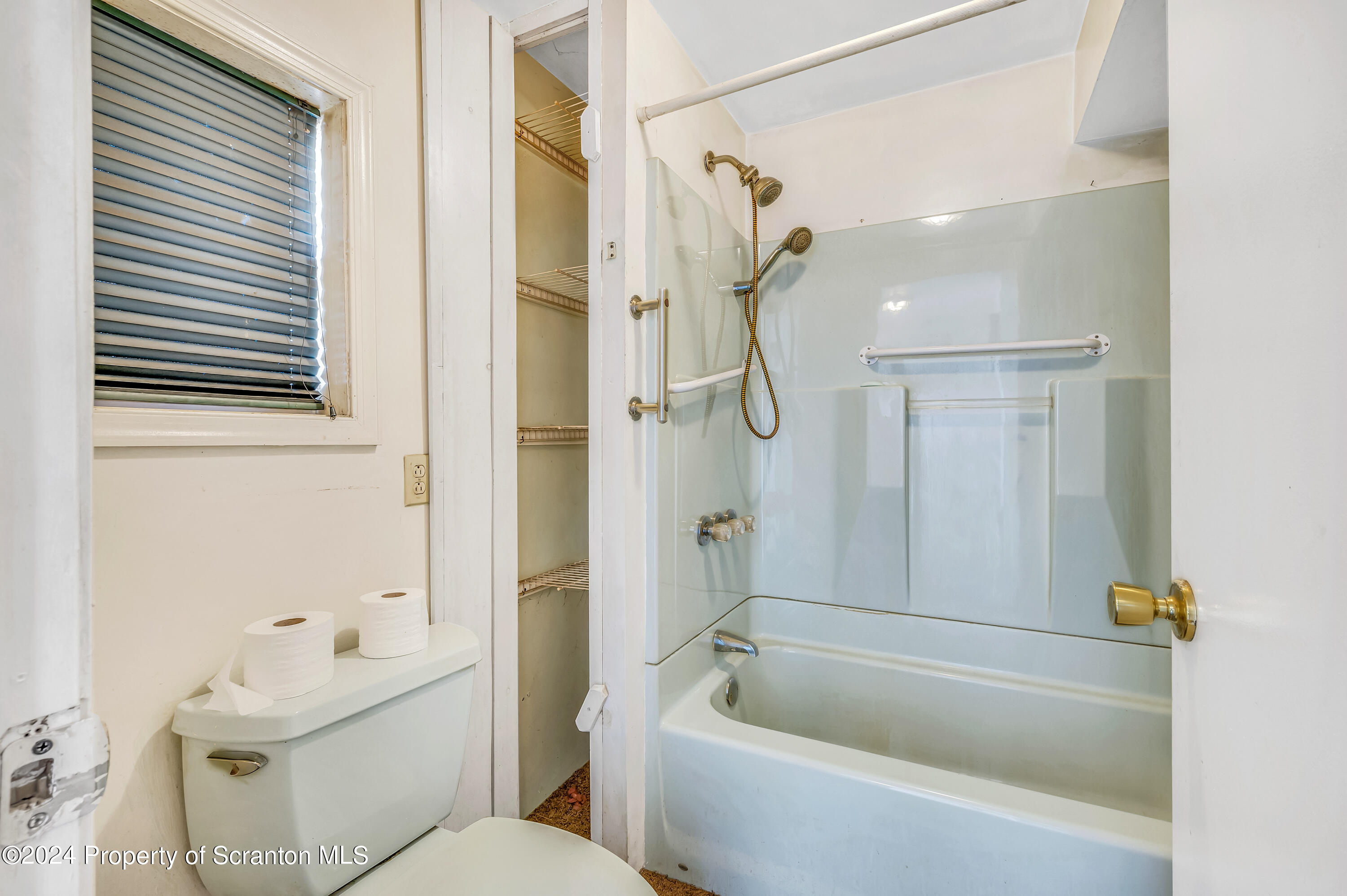 313 South Sherman Avenue Scranton, PA 18504 - Photo 7 of 26 Gallery Image 7