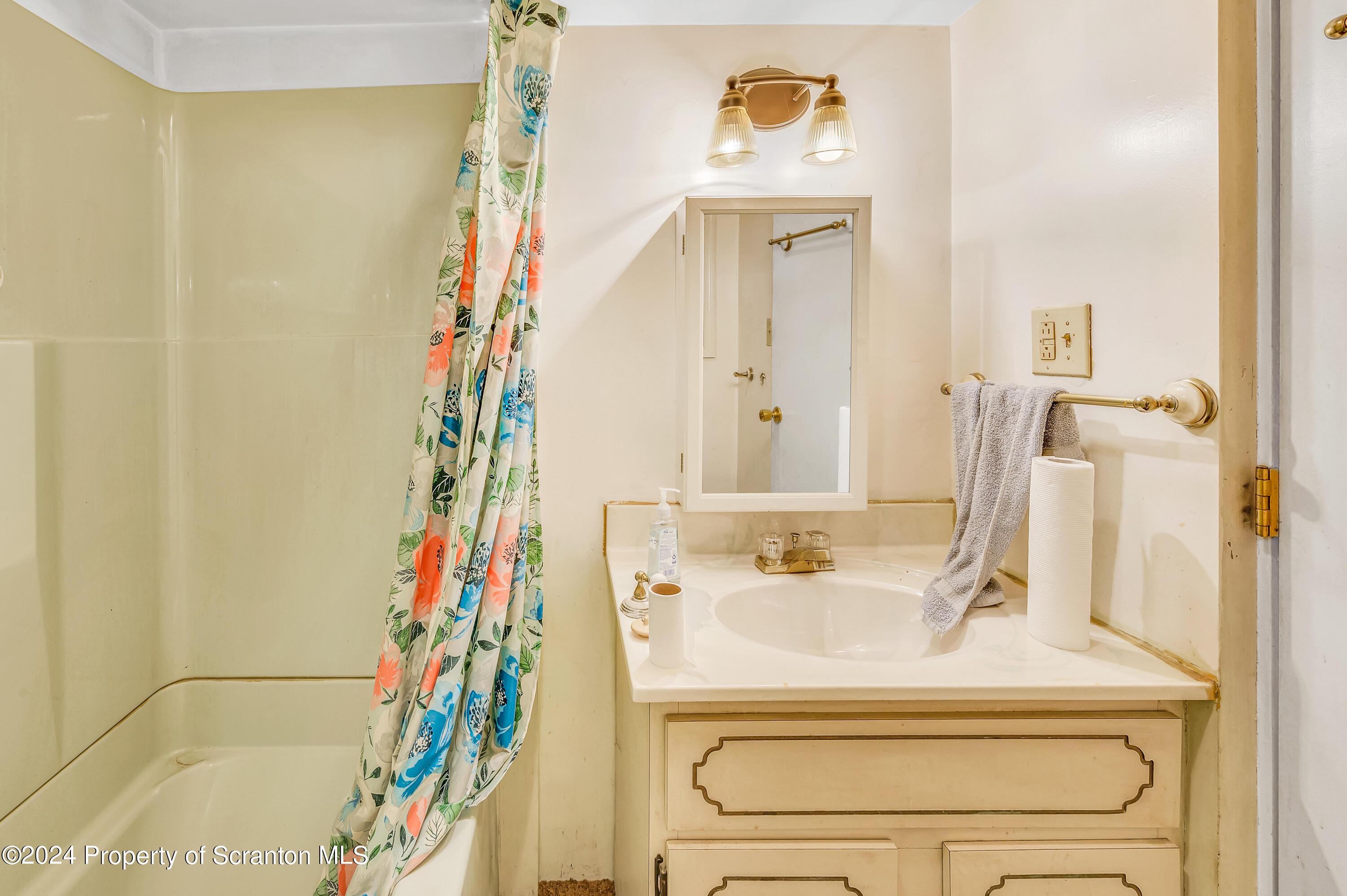 313 South Sherman Avenue Scranton, PA 18504 - Photo 8 of 26 Gallery Image 8