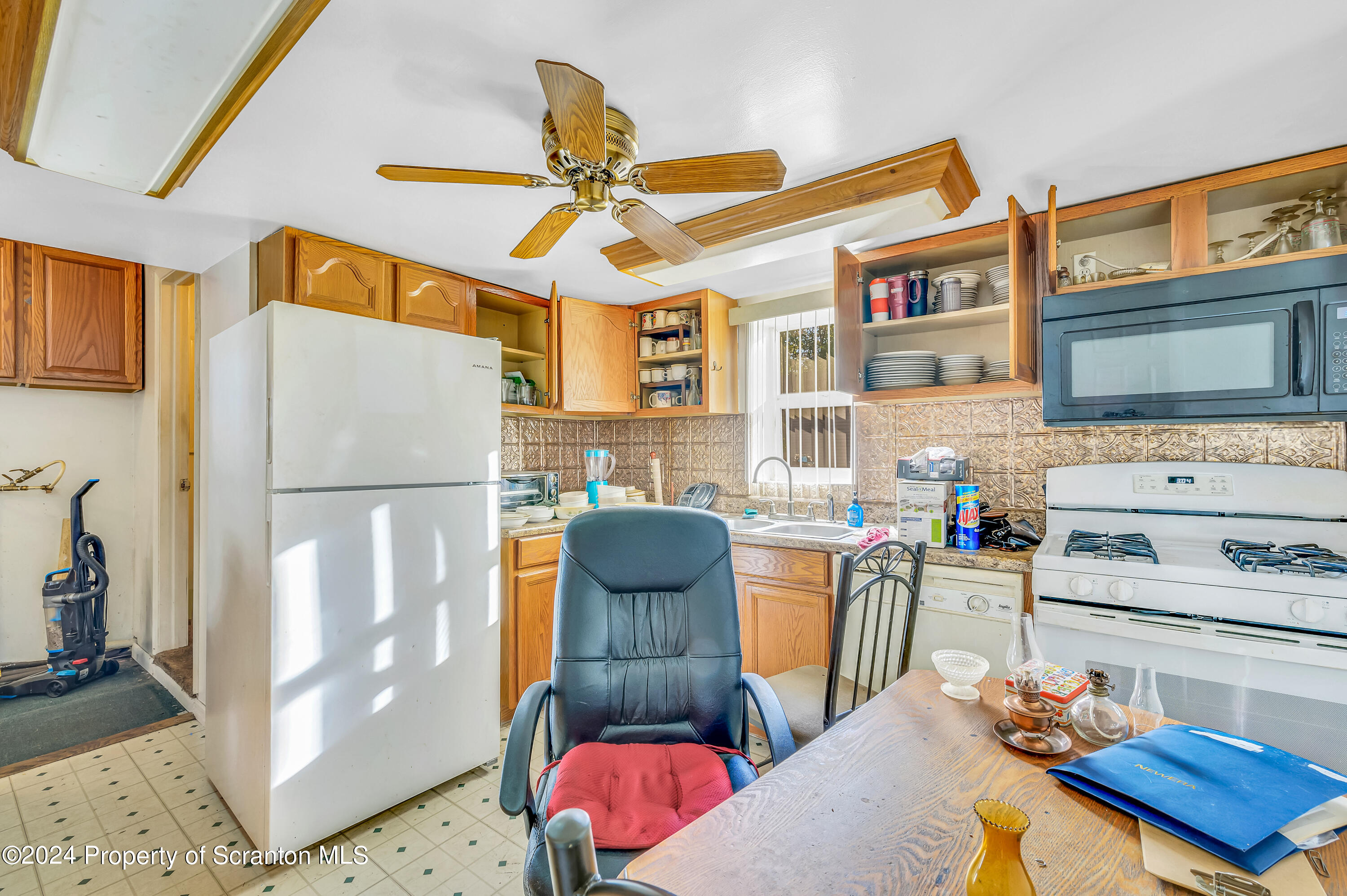 313 South Sherman Avenue Scranton, PA 18504 - Photo 10 of 26 Gallery Image 10