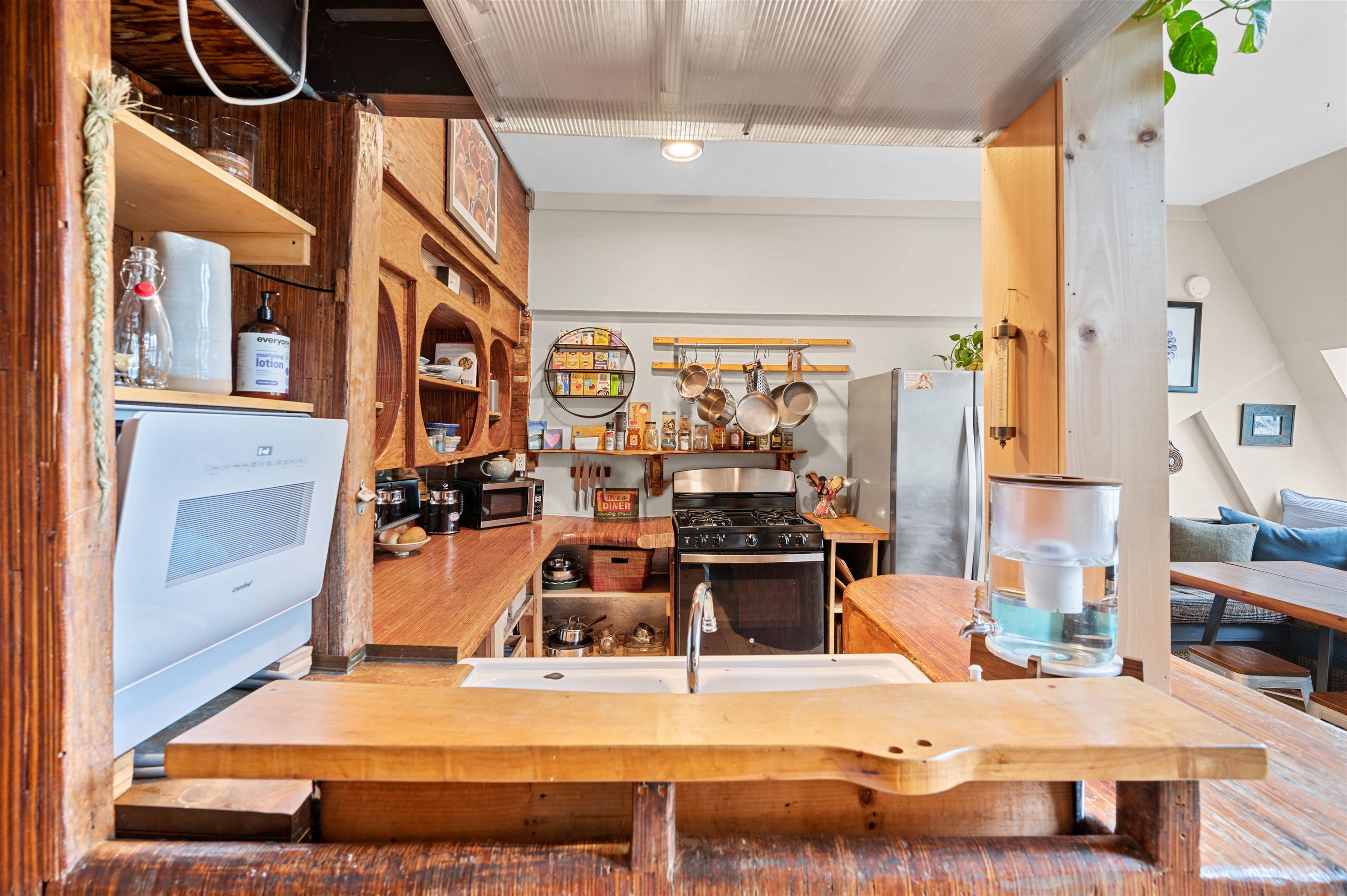 16 Dimetro Road, Unit 5 Warren, VT 05674 - Photo 3 of 55