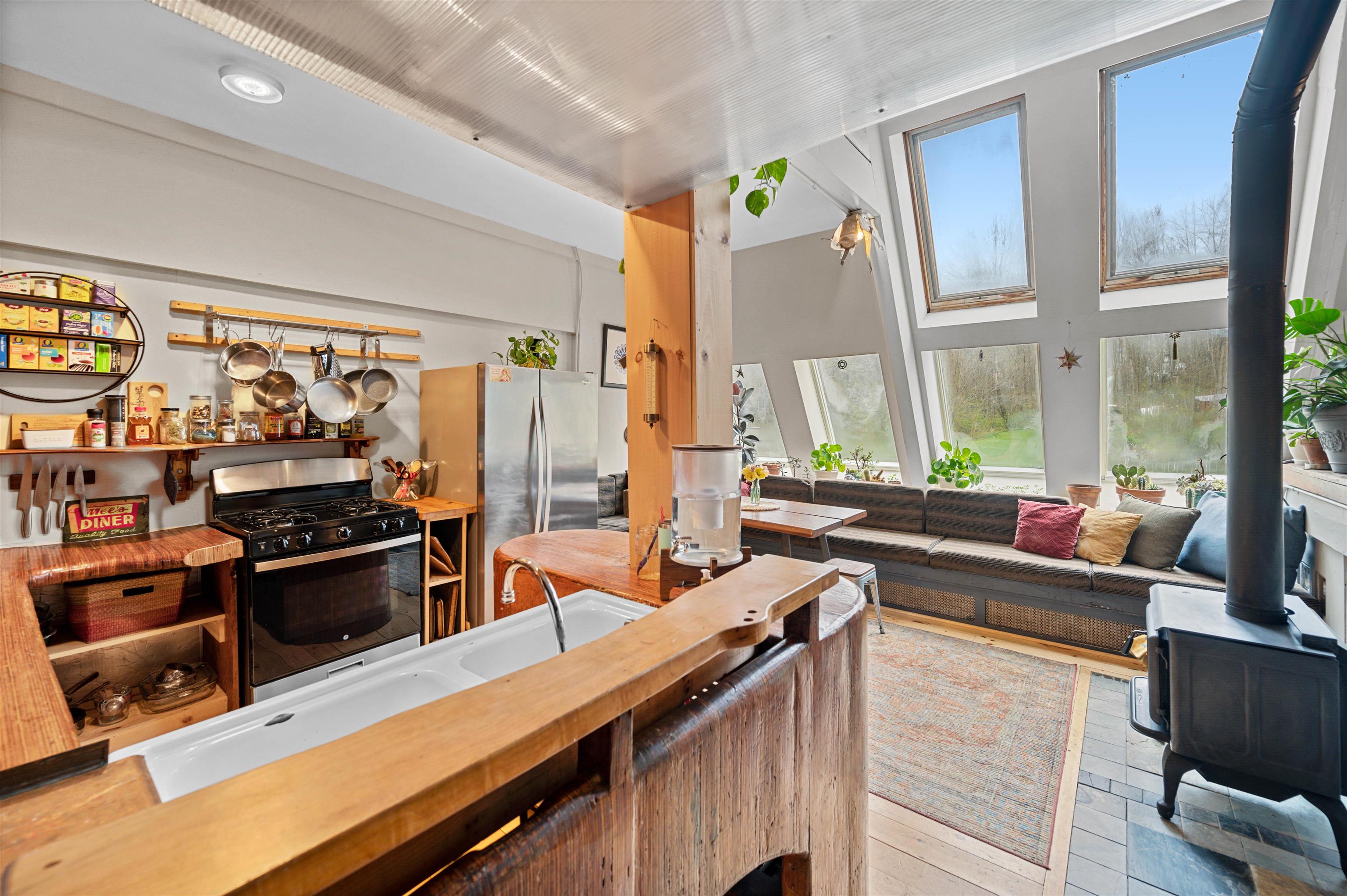 16 Dimetro Road, Unit 5 Warren, VT 05674 - Photo 4 of 55