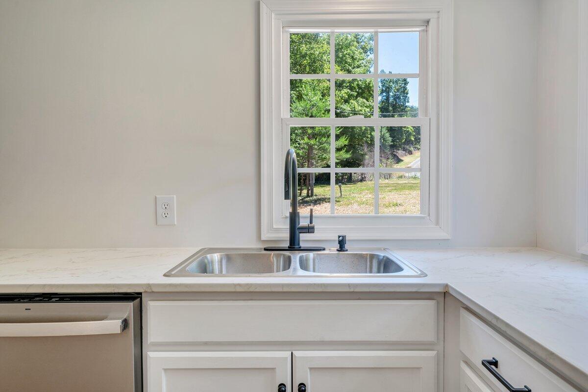 94 Bryants Lake Road Bassett, VA 24055 - Photo 28 of 46 MIB02166 (1)