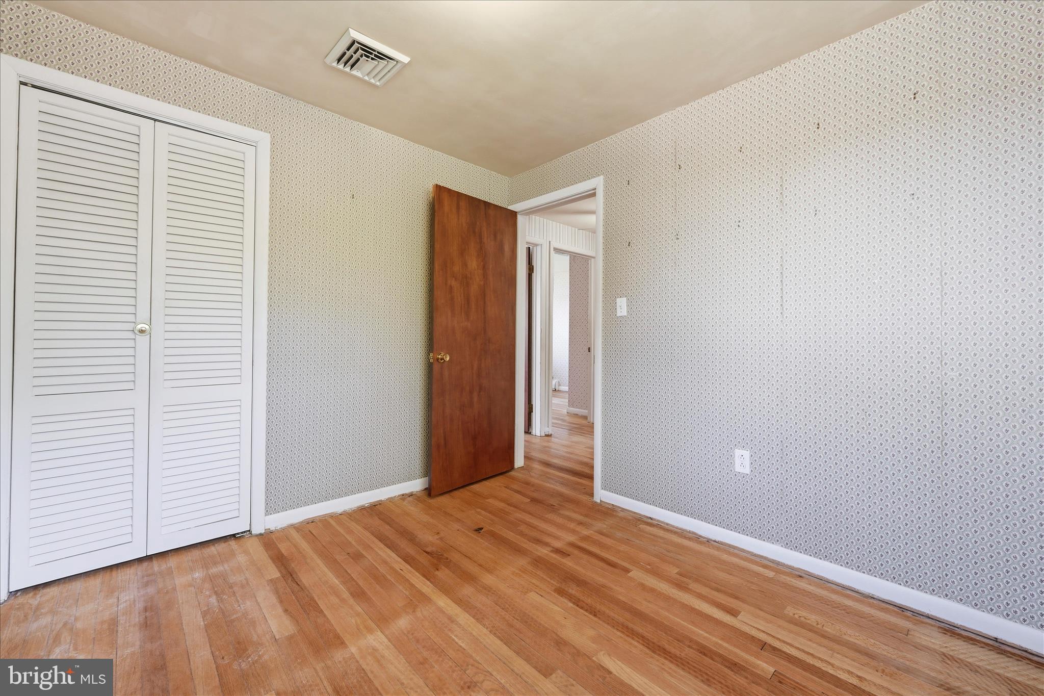 904 Crestview Avenue Reading, PA 19607 - Photo 27 of 43 Bedroom