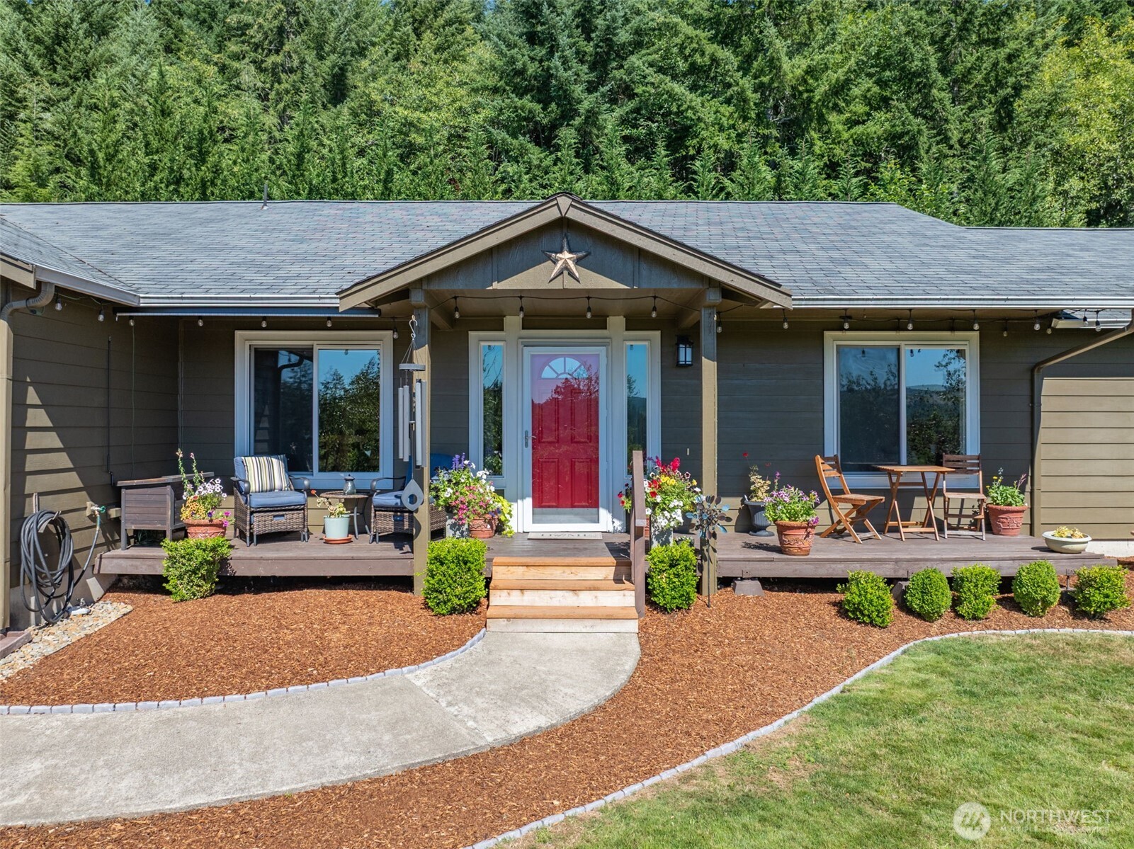 526 Haywire Road Chehalis, WA 98532 - Photo 2 of 40