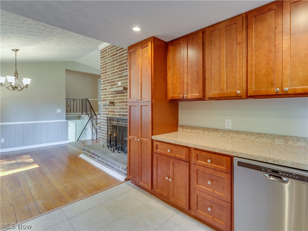 493 Garnette Road Akron, OH 44313 - Photo 17 of 34