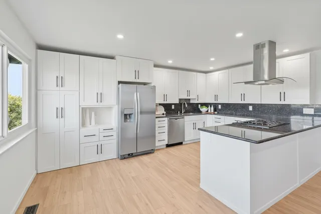 $2,395,000 | 162 Coronado Avenue, San Carlos, CA 94070