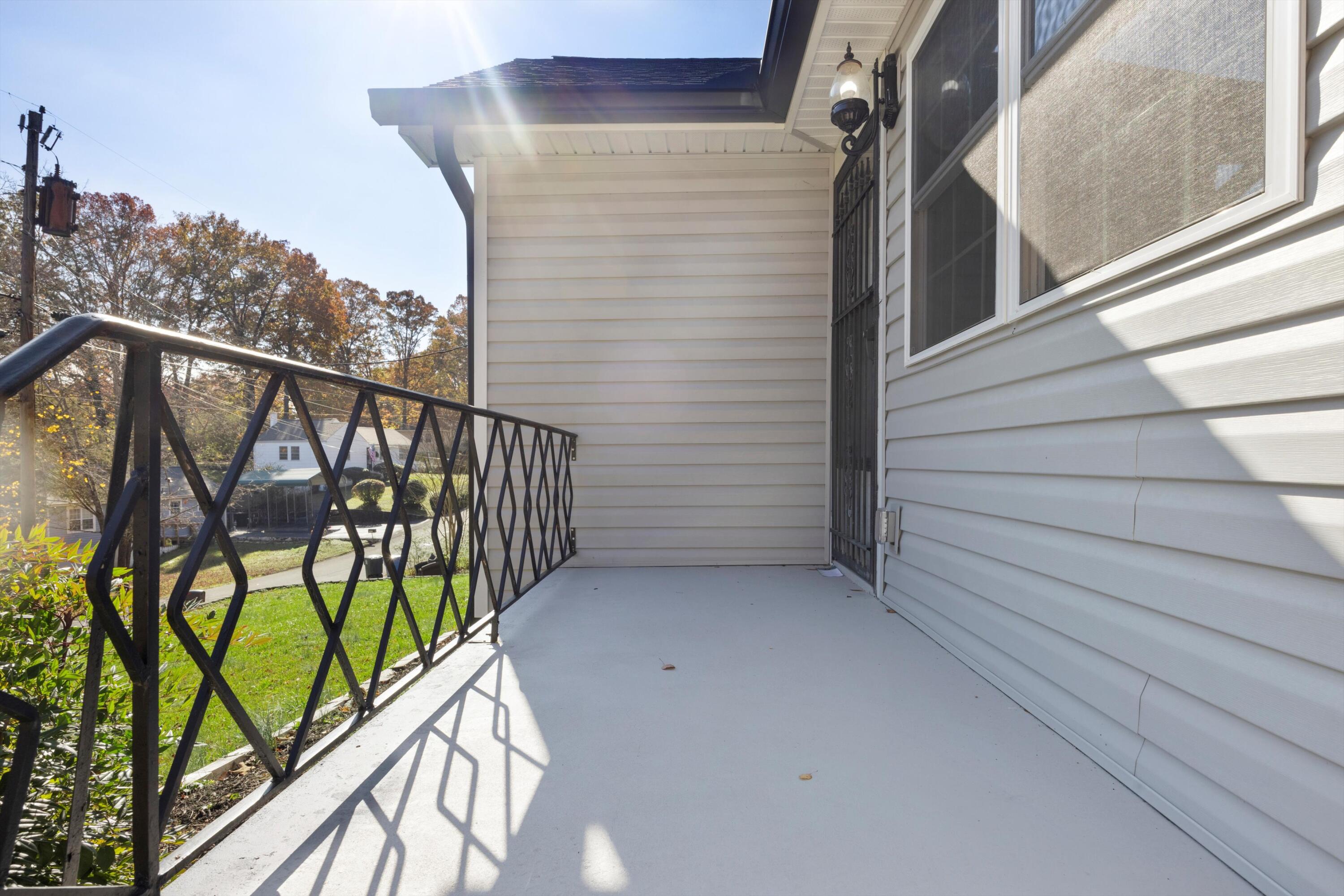 3863 Fairfax Drive Chattanooga, TN 37415 - Photo 12 of 22 04-2M6A4177