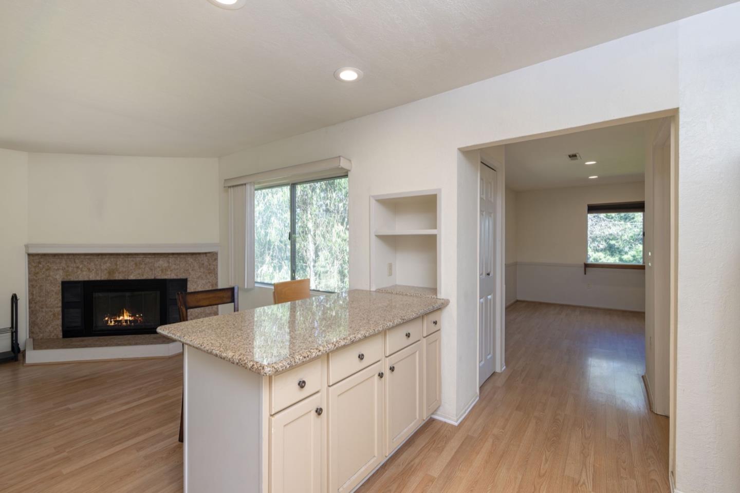 14440 Ridgecrest Road Watsonville, CA 95076 - Photo 4 of 37 Gallery Image 4