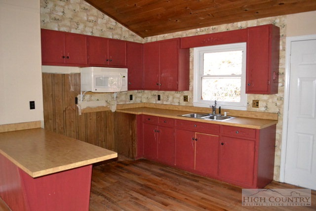 221 Horseshoe Ridge Road East Deep Gap, NC 28618 - Photo 17 of 20