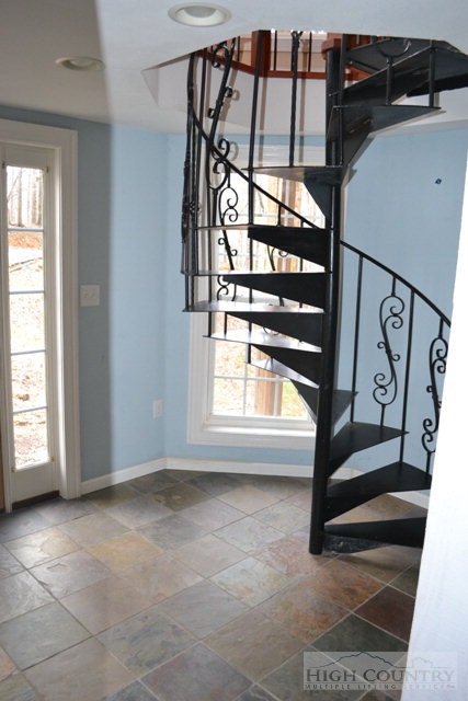 221 Horseshoe Ridge Road East Deep Gap, NC 28618 - Photo 10 of 20