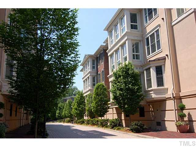 2901 Market Bridge Lane, Unit 102 Raleigh, NC 27608 - Photo 17 of 24 Exterior Front