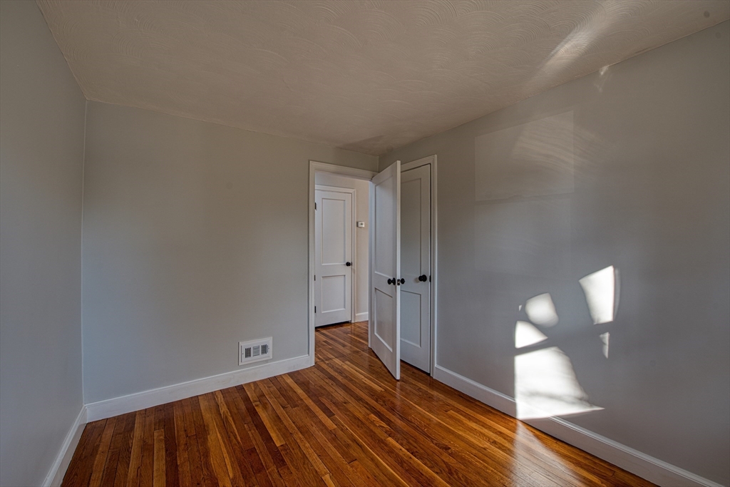 20 Suffolk Road Sharon, MA 02067 - Photo 16 of 24 Gallery Image 16