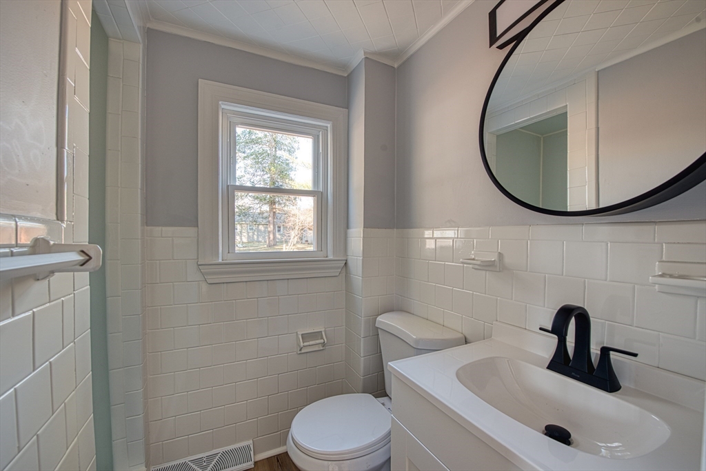 20 Suffolk Road Sharon, MA 02067 - Photo 20 of 24 Gallery Image 20
