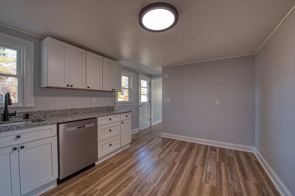 20 Suffolk Road Sharon, MA 02067 - Photo 4 of 24 Gallery Image 4