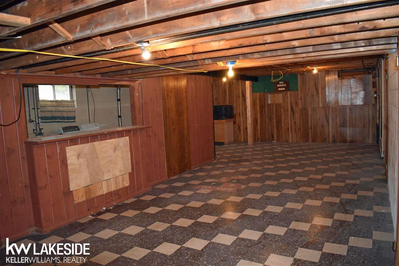 603 Wilwood Road Rochester, MI 48309 - Photo 17 of 29 31395323-16.JPG