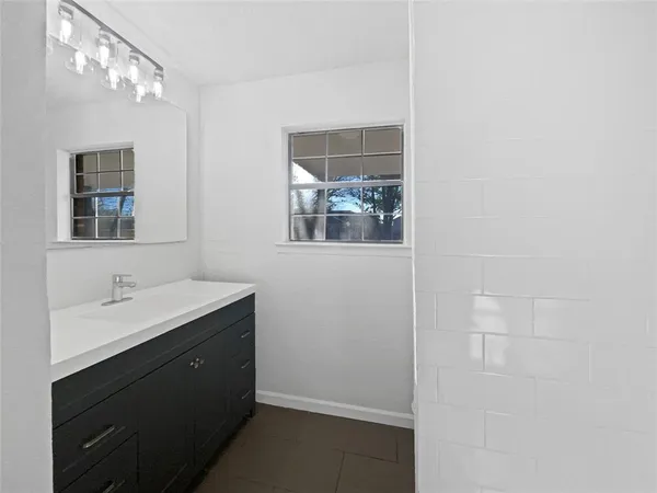 $296,000 | 464 West Fulton Street, Van Alstyne, TX 75495