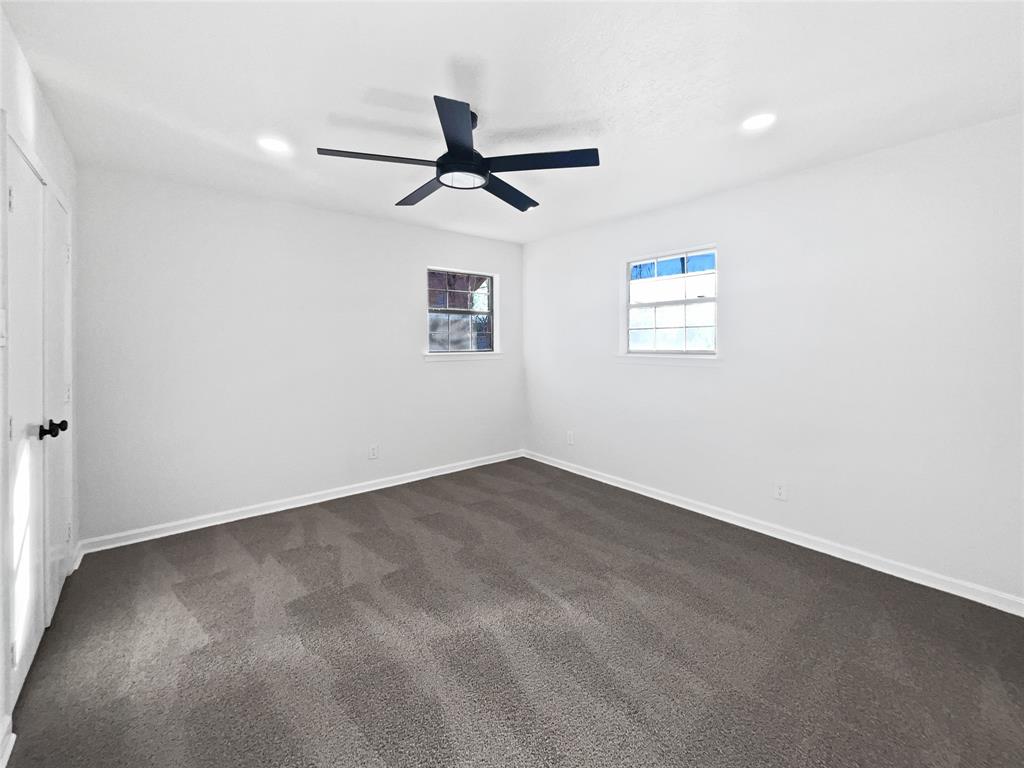 464 West Fulton Street Van Alstyne, TX 75495 - Photo 13 of 19