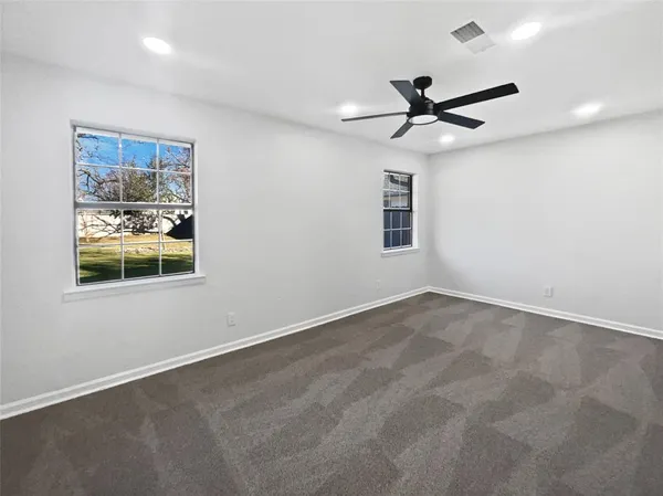 $296,000 | 464 West Fulton Street, Van Alstyne, TX 75495