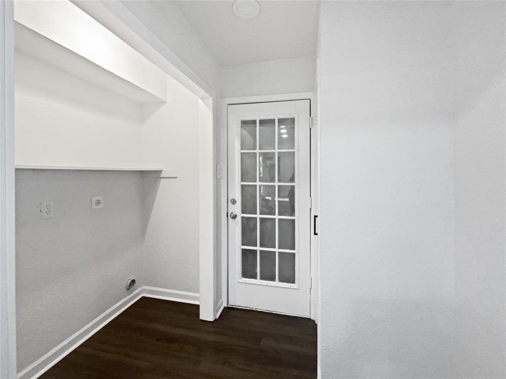 464 West Fulton Street Van Alstyne, TX 75495 - Photo 8 of 19