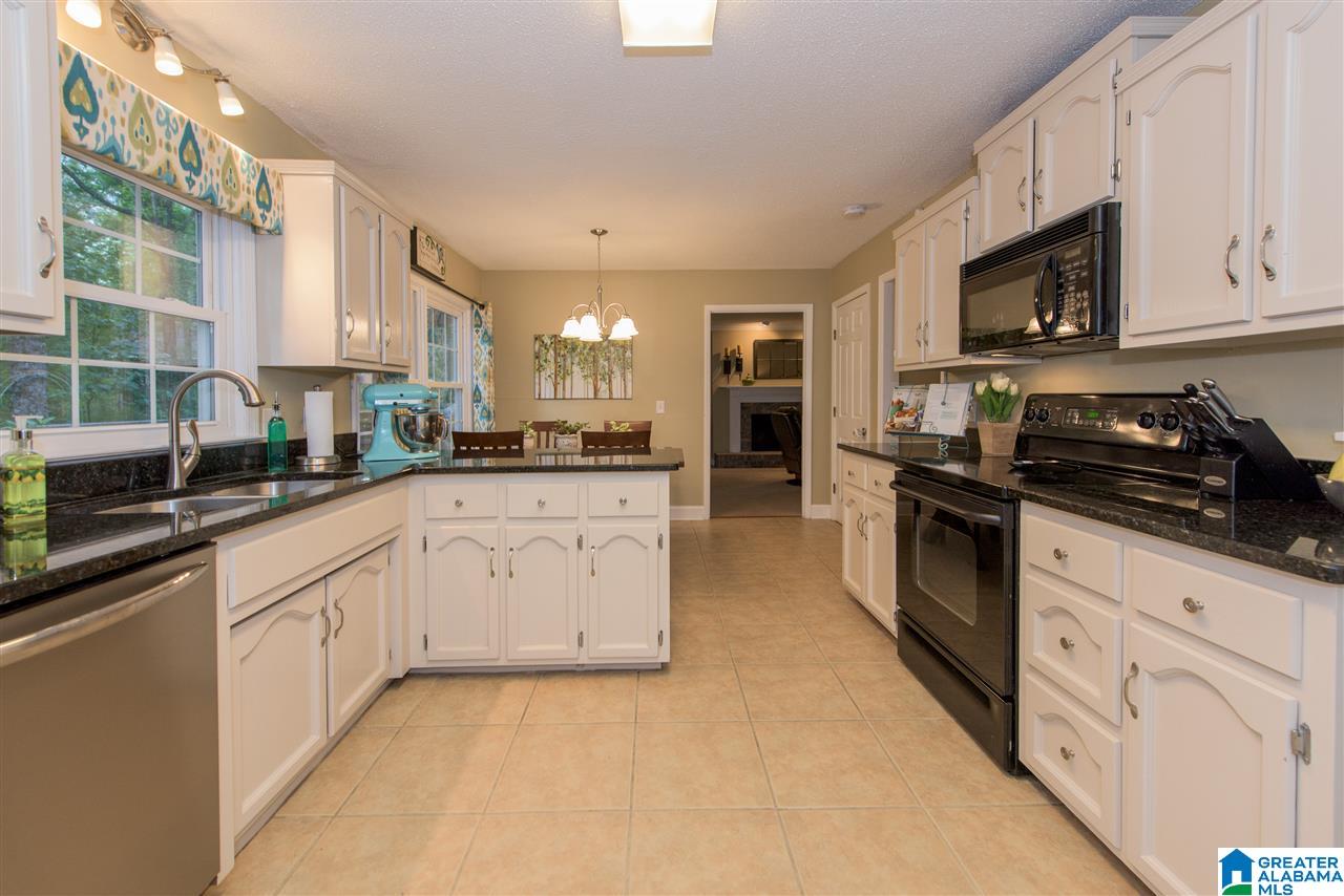 757 Dividing Ridge Drive, Unit 8 Birmingham, AL 35244 - Photo 18 of 44