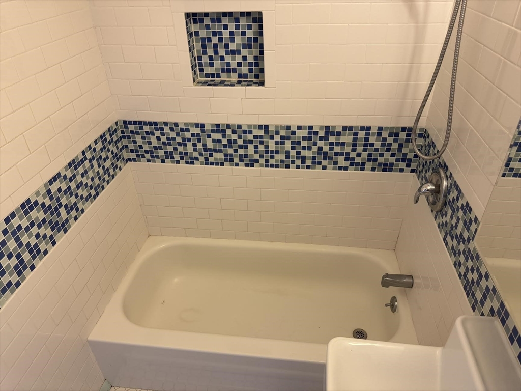 170 East Hadley Road, Unit 80 Amherst, MA 01002 - Photo 12 of 14 Gallery Image 12