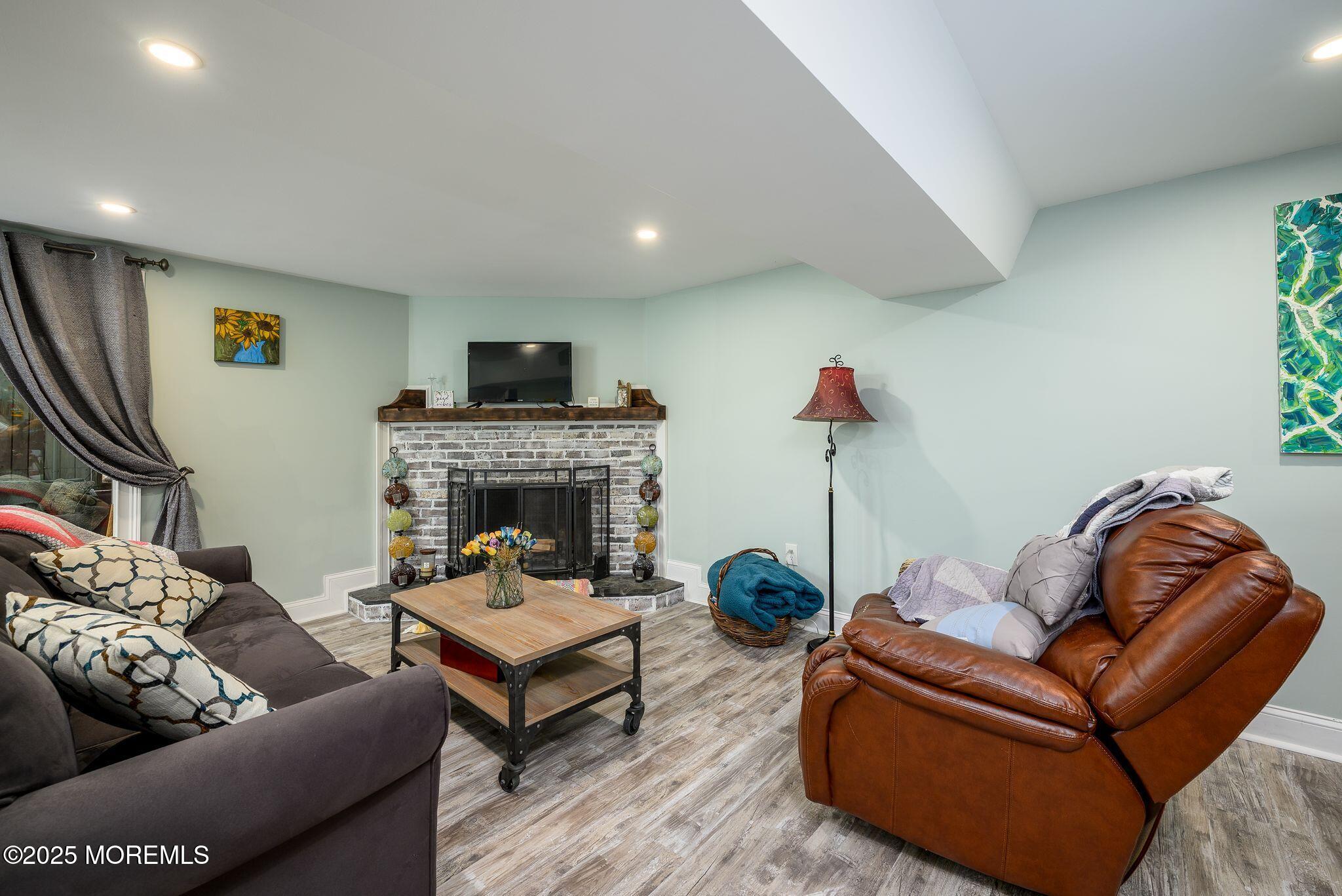 2 Darien Circle Howell, NJ 07731 - Photo 22 of 54 darien35