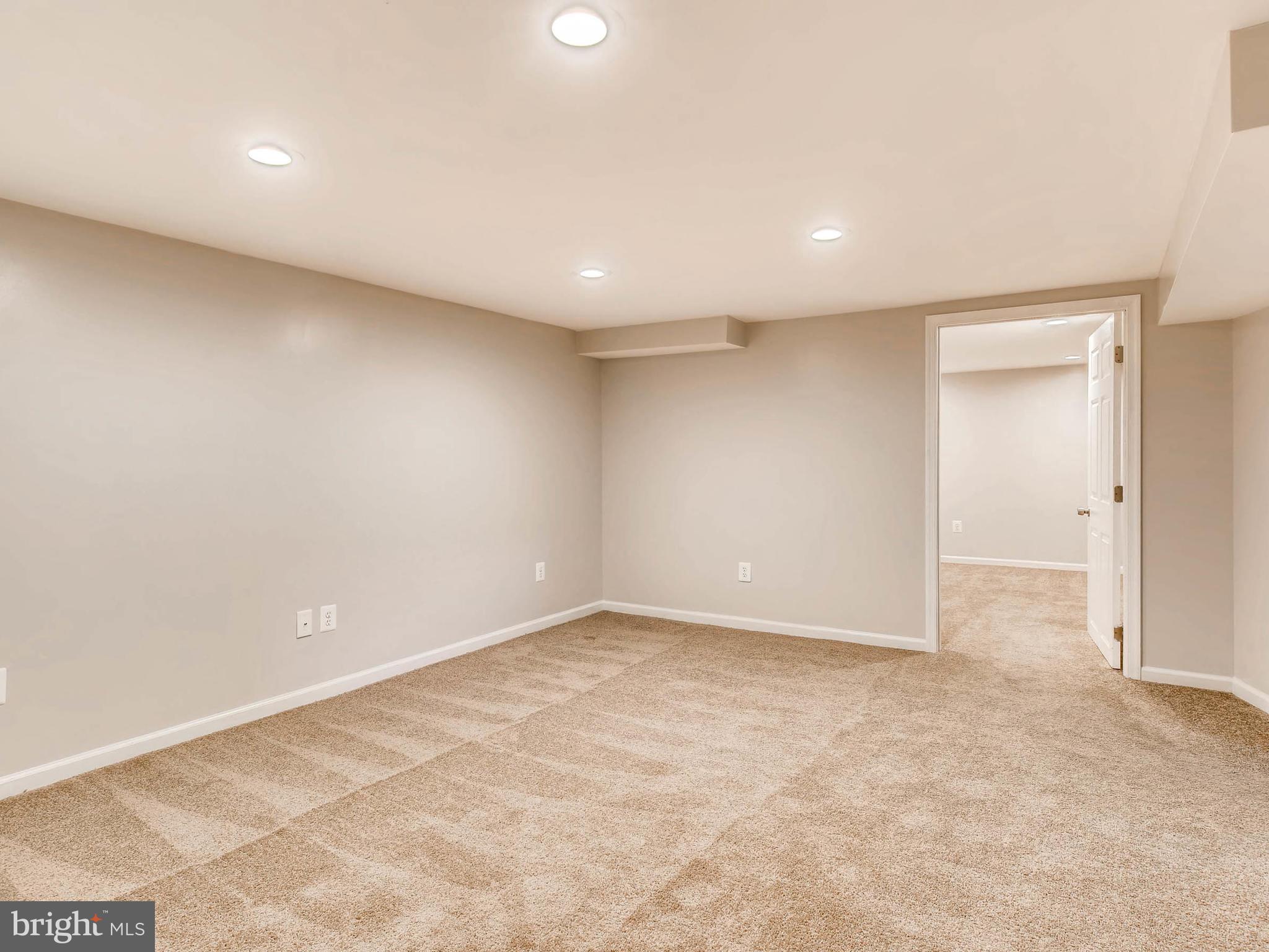 4223 Thorncliff Road Baltimore, MD 21236 - Photo 16 of 27 Family Room