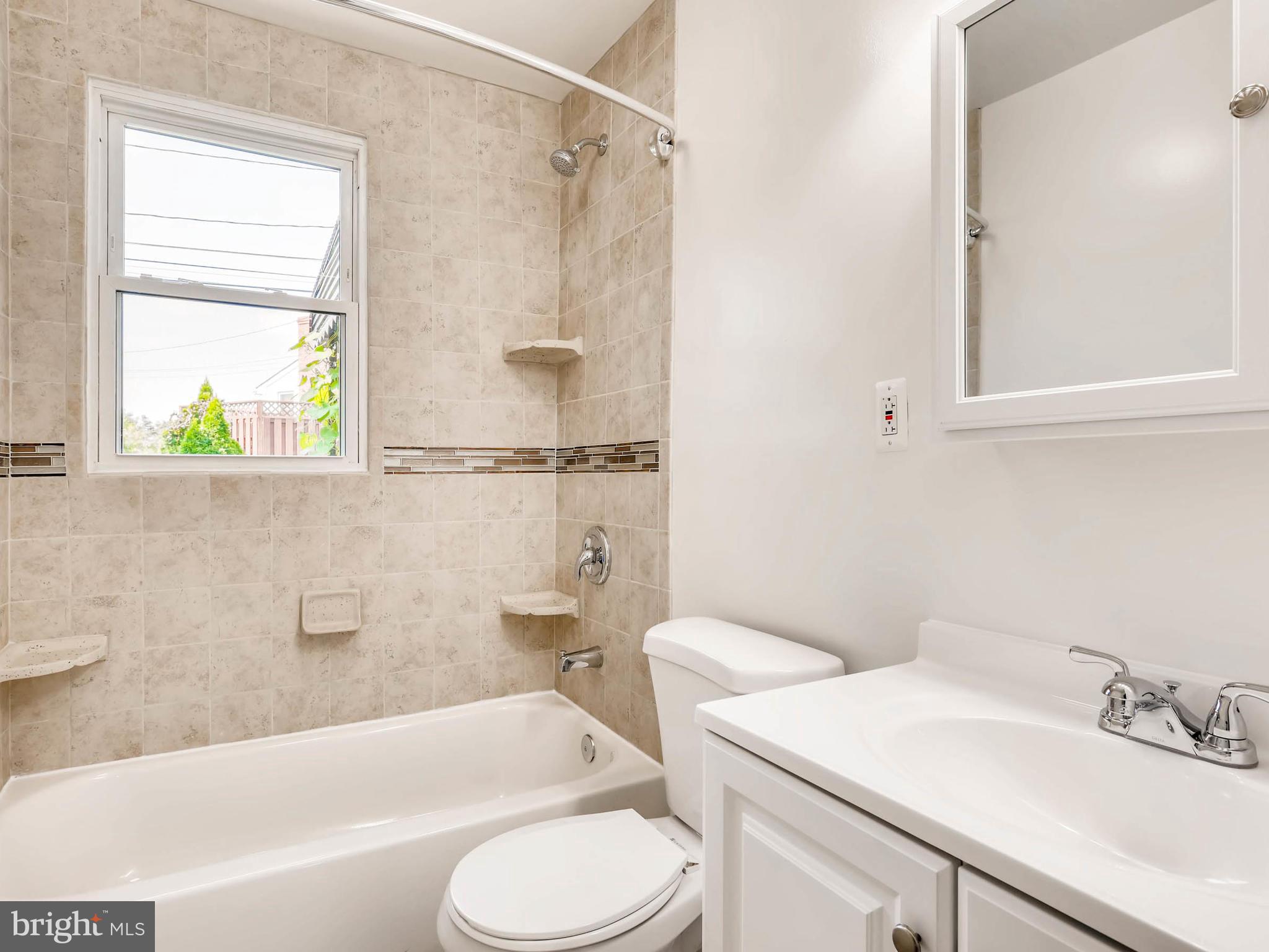 4223 Thorncliff Road Baltimore, MD 21236 - Photo 20 of 27 Bath