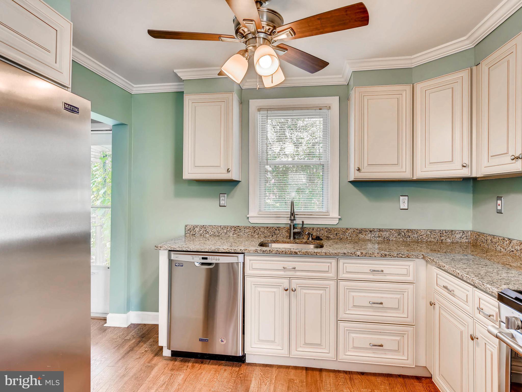 4223 Thorncliff Road Baltimore, MD 21236 - Photo 8 of 27 Kitchen