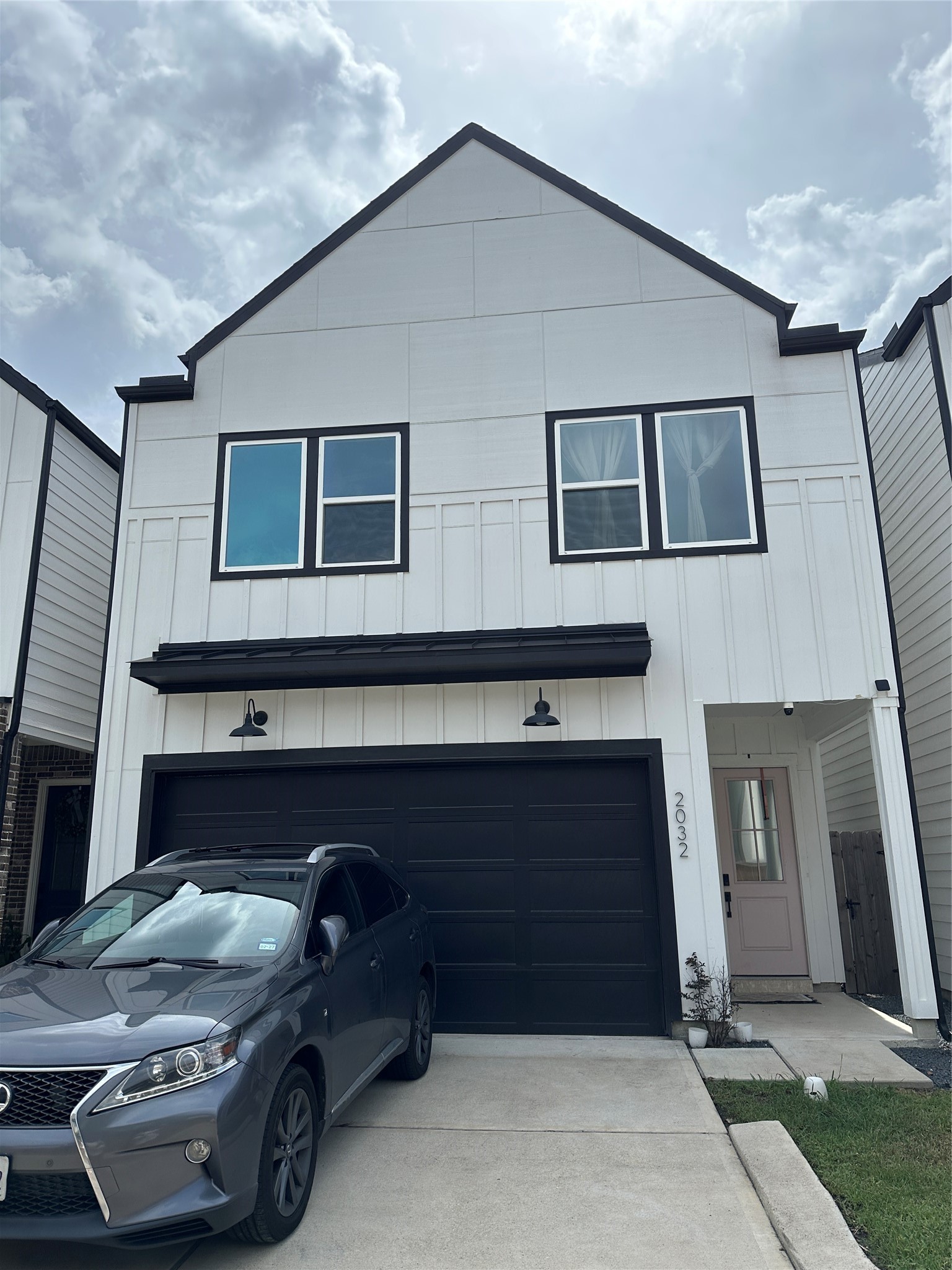 2032 West Tidwell Road Houston, TX 77091 - Photo 1 of 32