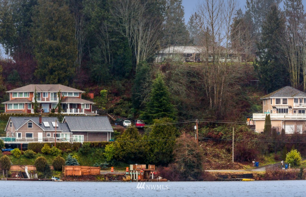 103 South Lake Stevens Road Lake Stevens, WA 98258 - Photo 2 of 9 Gallery Image 2