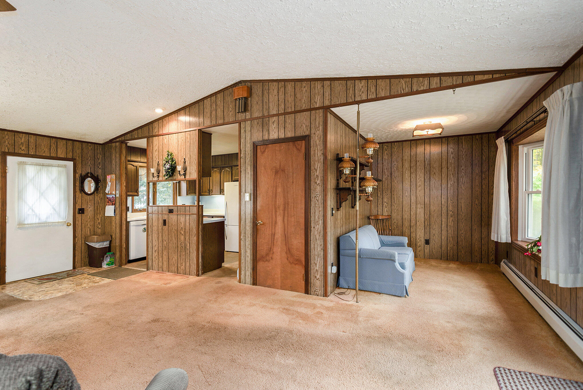 1025 Schuring Road Portage, MI 49024 - Photo 5 of 18 005_1025_schuring_rd_portage_mi_49024-15