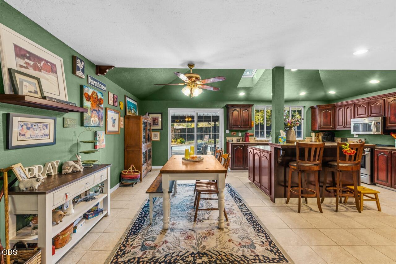 255 Queens Branch Road Rogue River, OR 97537 - Photo 12 of 48 Gallery Image 12