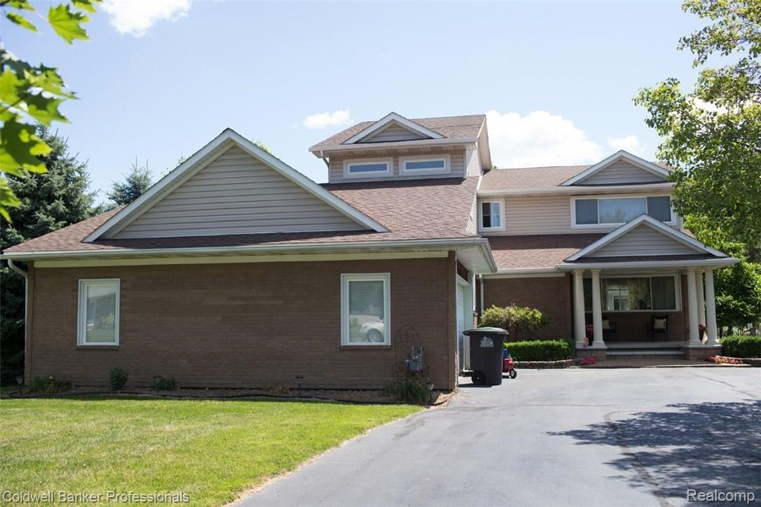 11635 Pardee Road Taylor, MI 48180 - Photo 3 of 81 ML1D2481.jpg