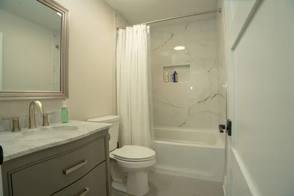 $820,000 | 1590 Lake Holiday Drive, Lake Holiday, IL 60548