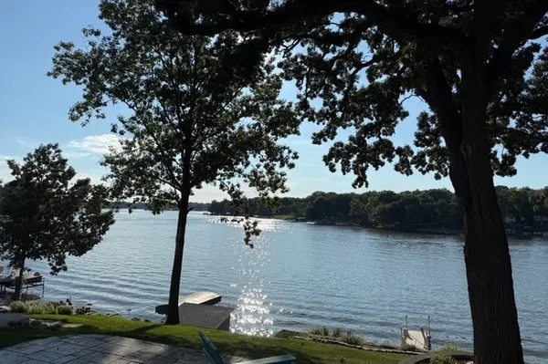 $820,000 | 1590 Lake Holiday Drive, Lake Holiday, IL 60548