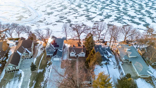 $820,000 | 1590 Lake Holiday Drive, Lake Holiday, IL 60548